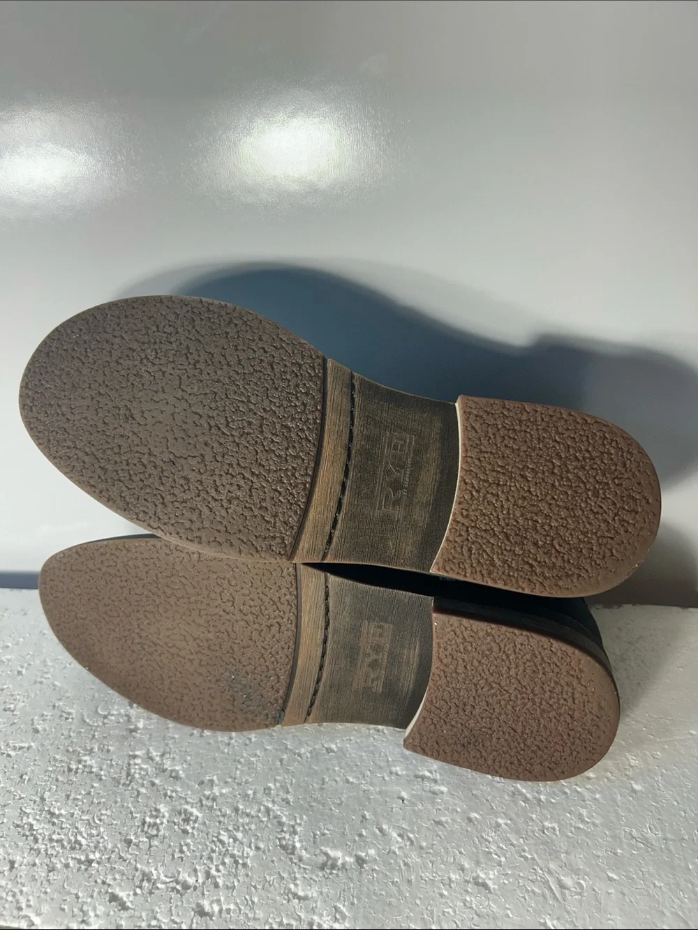 RYE by Hawker Rye SZ 10.5 Desert Chukka Boots Timeless Old Money Closet Staple